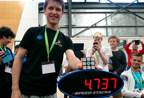 Feliks Zemdegs World Record 4 73s